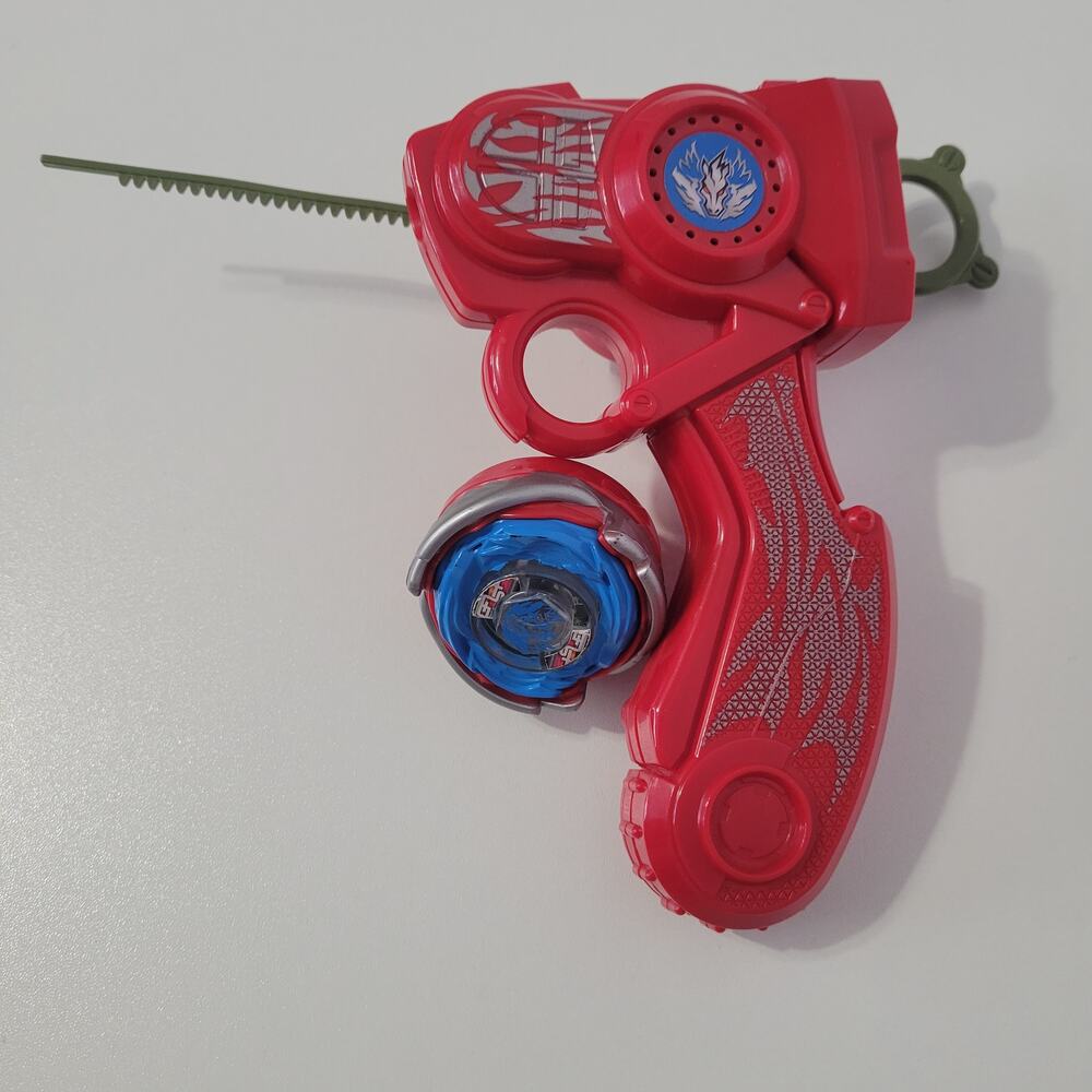 Beyblade Metal Fury Spin Control Tornado Pegasus Top & Launcher 2010 Hasbro